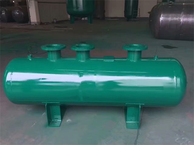 钢城钢城钢城蒸汽分气缸